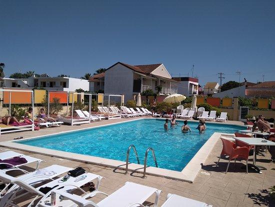 Zest Restaurant and Bar